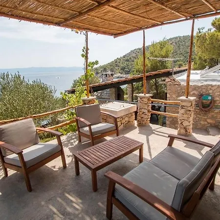 Feriehus Secluded Fisherman's Cove Spiljice, Brac - 17031