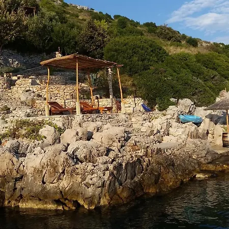 Secluded Fisherman's Cove Spiljice, Brac - 17031 Prázdninový dům *